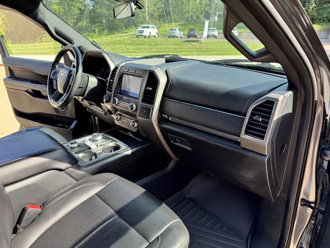 Ford Expedition MAX XLT 4WD 2020