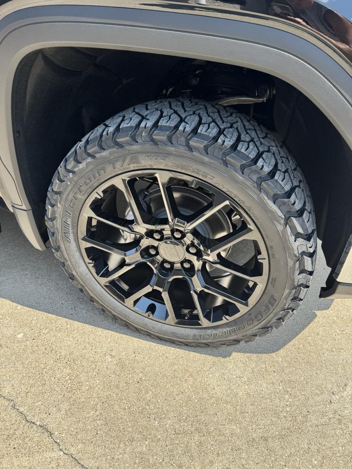 GMC Sierra 1500 4WD Reg Cab 140" Pro 2026