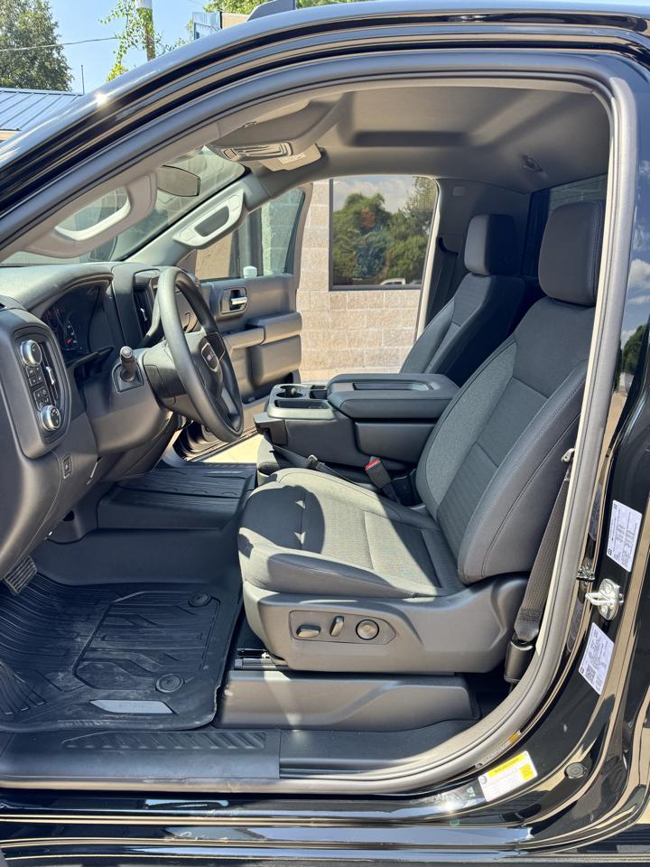 GMC Sierra 1500 4WD Reg Cab 140" Pro 2026