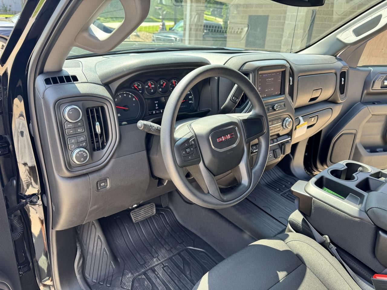 GMC Sierra 1500 4WD Reg Cab 140" Pro 2026