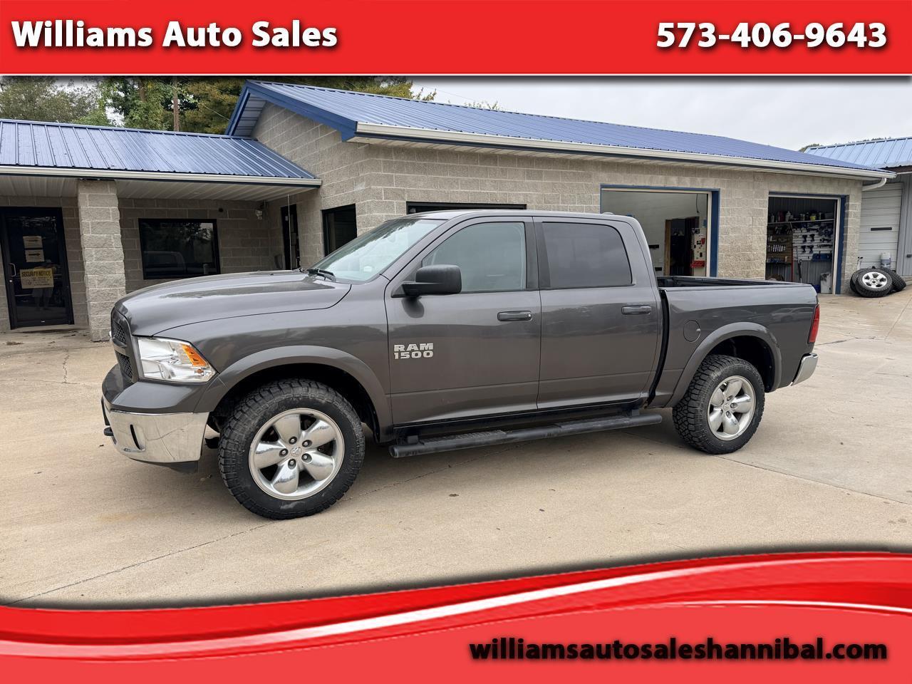 2017 RAM 1500 4WD Crew Cab 140.5" Lone Star