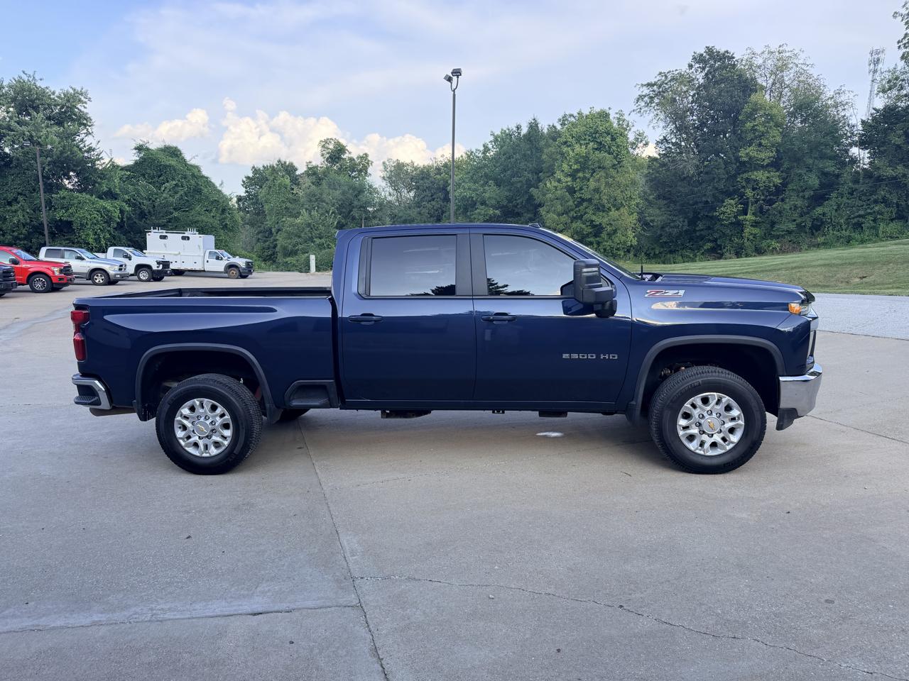 Chevrolet Silverado 2500HD 4WD Crew Cab 167" LT 2022