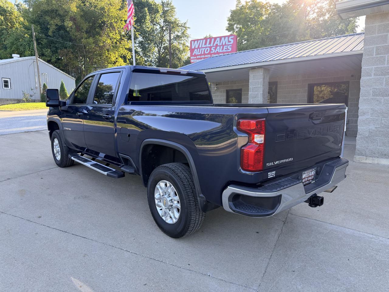 Chevrolet Silverado HD photo 6