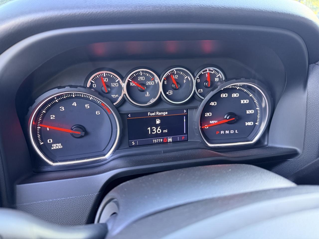 Chevrolet Silverado HD photo 10