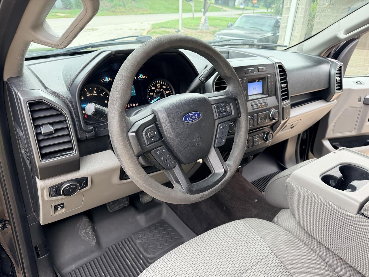 Ford F-150 4WD SuperCrew 139" XLT 2018