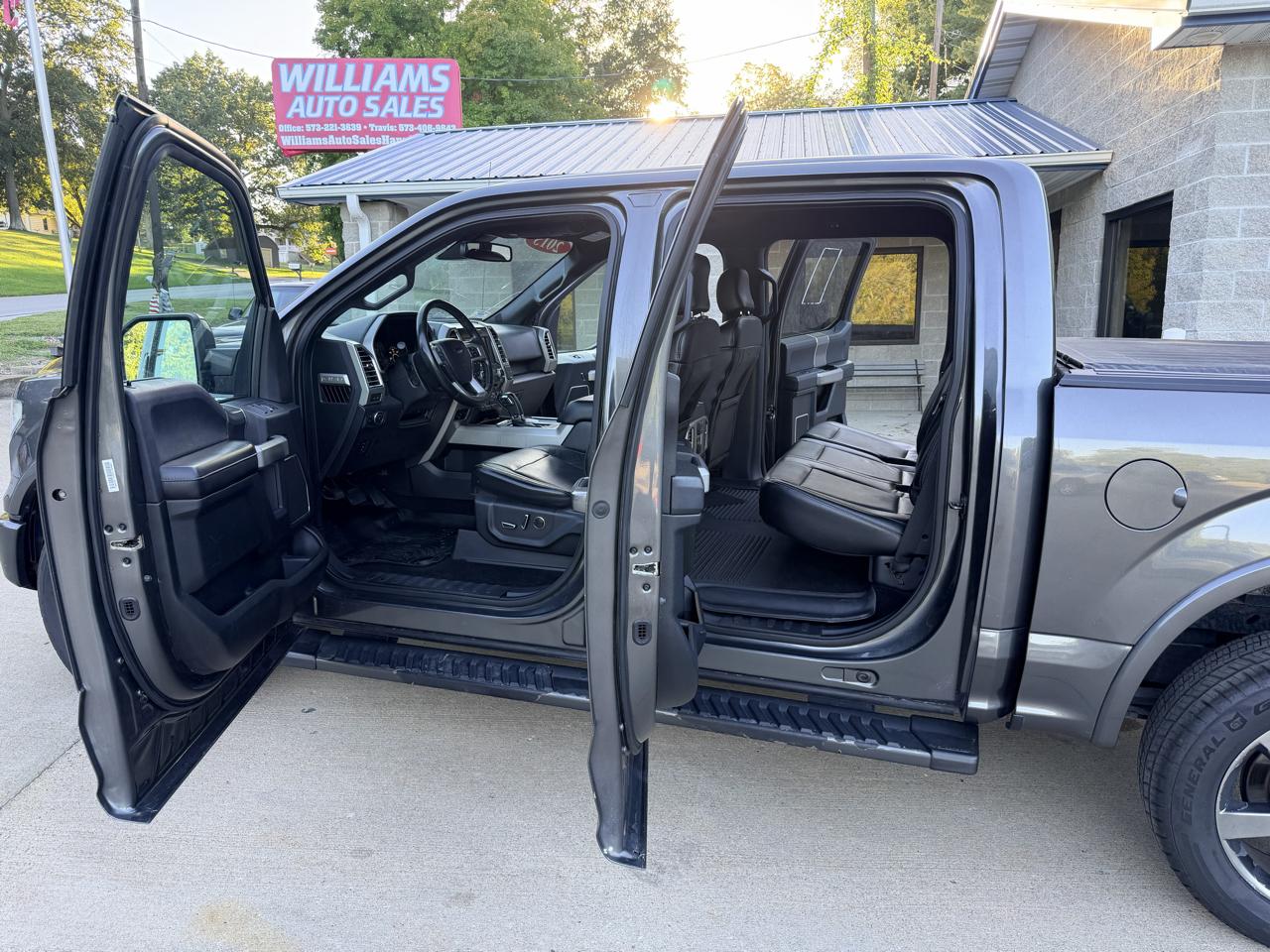 Ford F-150 photo 7