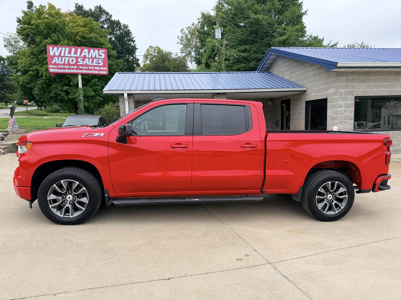 Chevrolet Silverado 1500 RST Crew Cab 4WD 2023