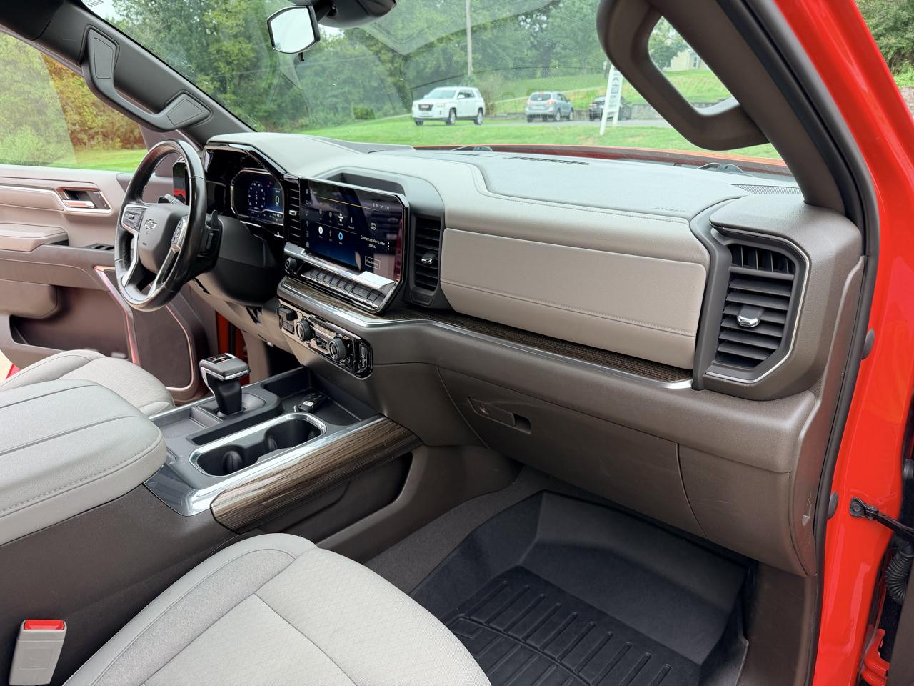 Chevrolet Silverado 1500 RST Crew Cab 4WD 2023