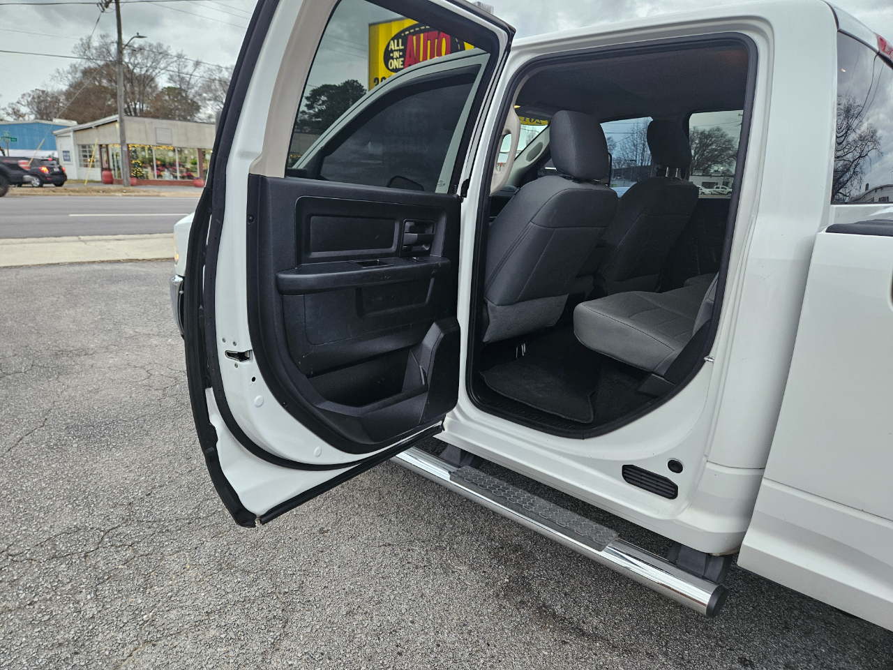 RAM 2500 4WD Crew Cab 149" Tradesman 2015