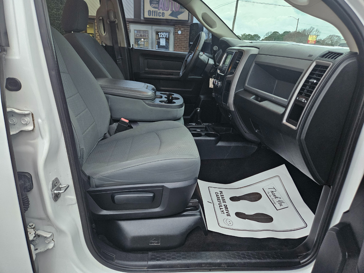 RAM 2500 4WD Crew Cab 149" Tradesman 2015