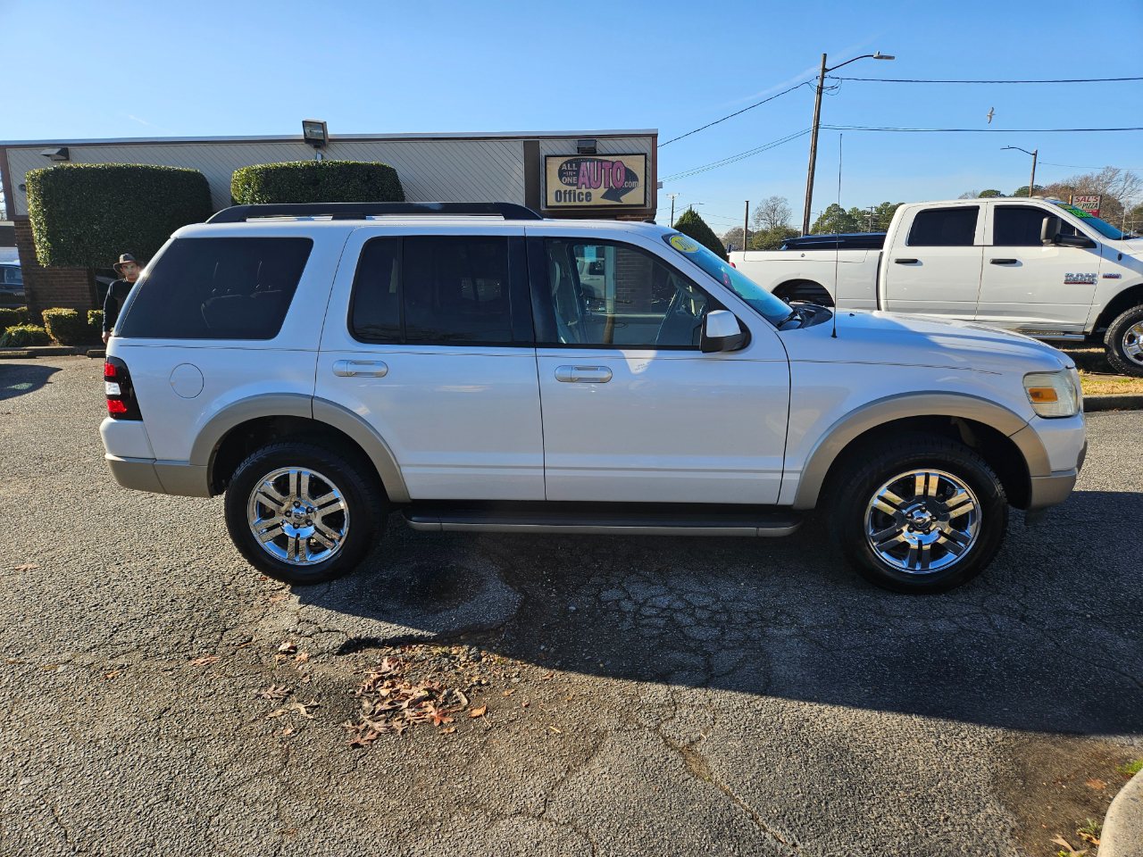 Ford Explorer RWD 4dr Eddie Bauer 2010