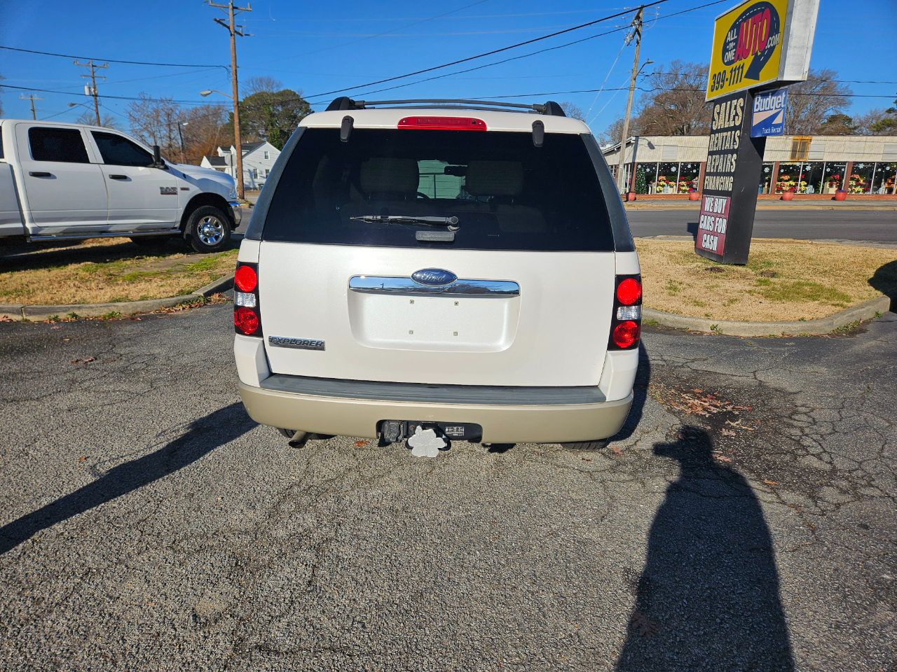 Ford Explorer RWD 4dr Eddie Bauer 2010