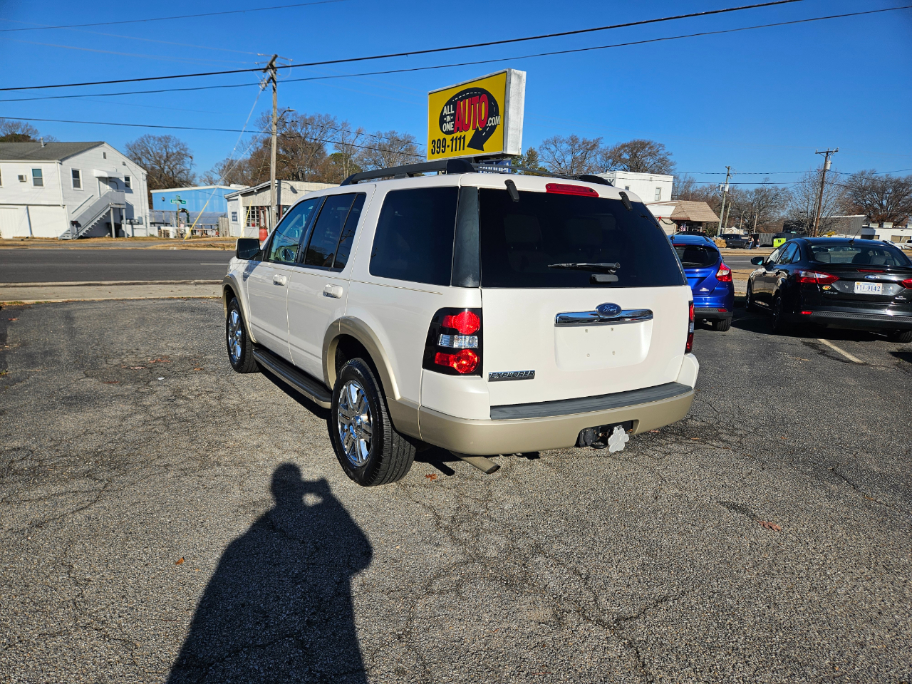 Ford Explorer RWD 4dr Eddie Bauer 2010