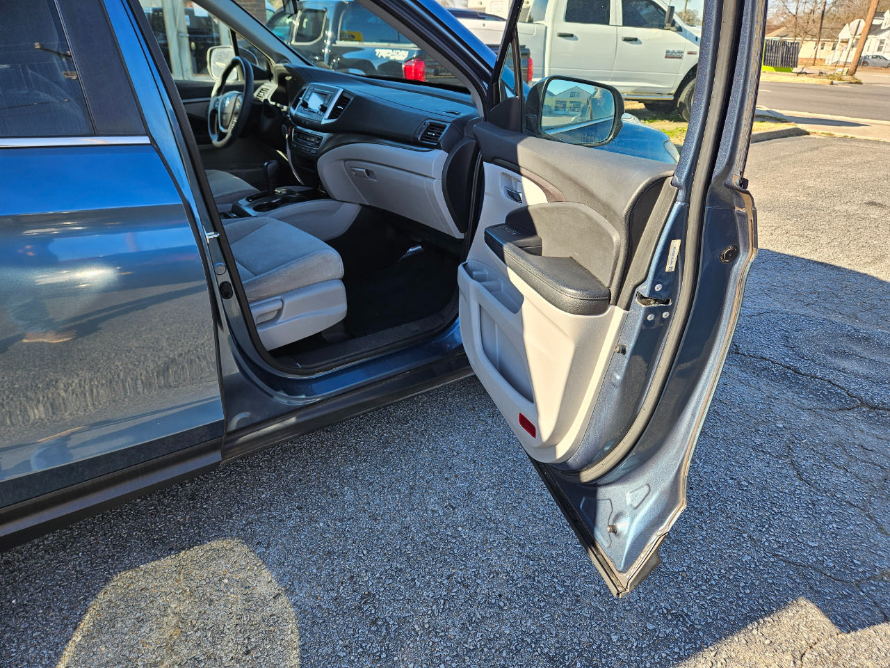 Honda Pilot 2WD 4dr LX 2016