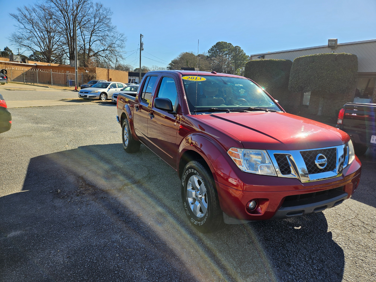 Nissan Frontier 2WD Crew Cab SWB Auto SV 2013