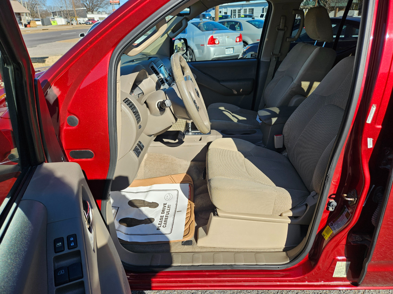 Nissan Frontier 2WD Crew Cab SWB Auto SV 2013