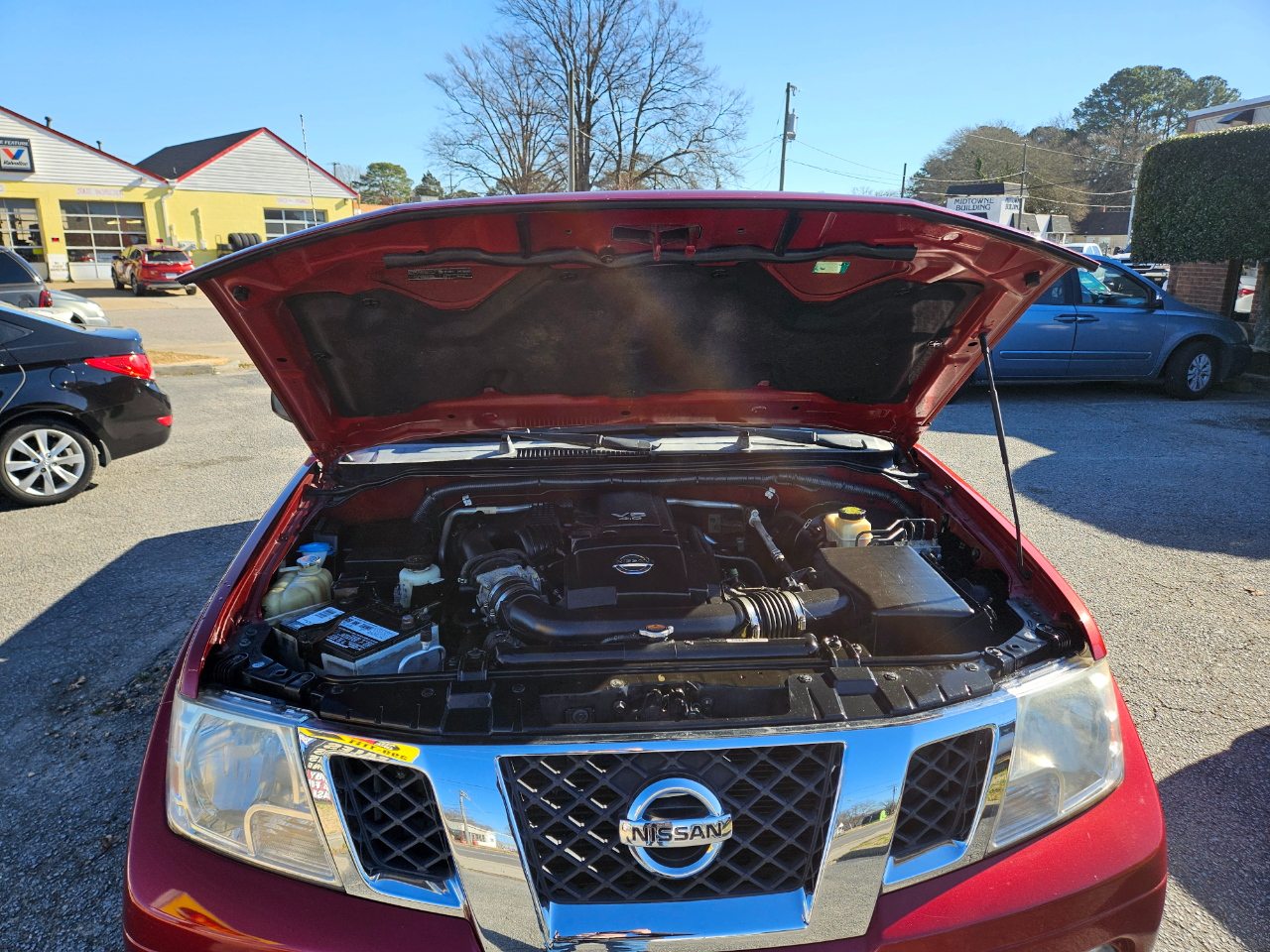 Nissan Frontier 2WD Crew Cab SWB Auto SV 2013