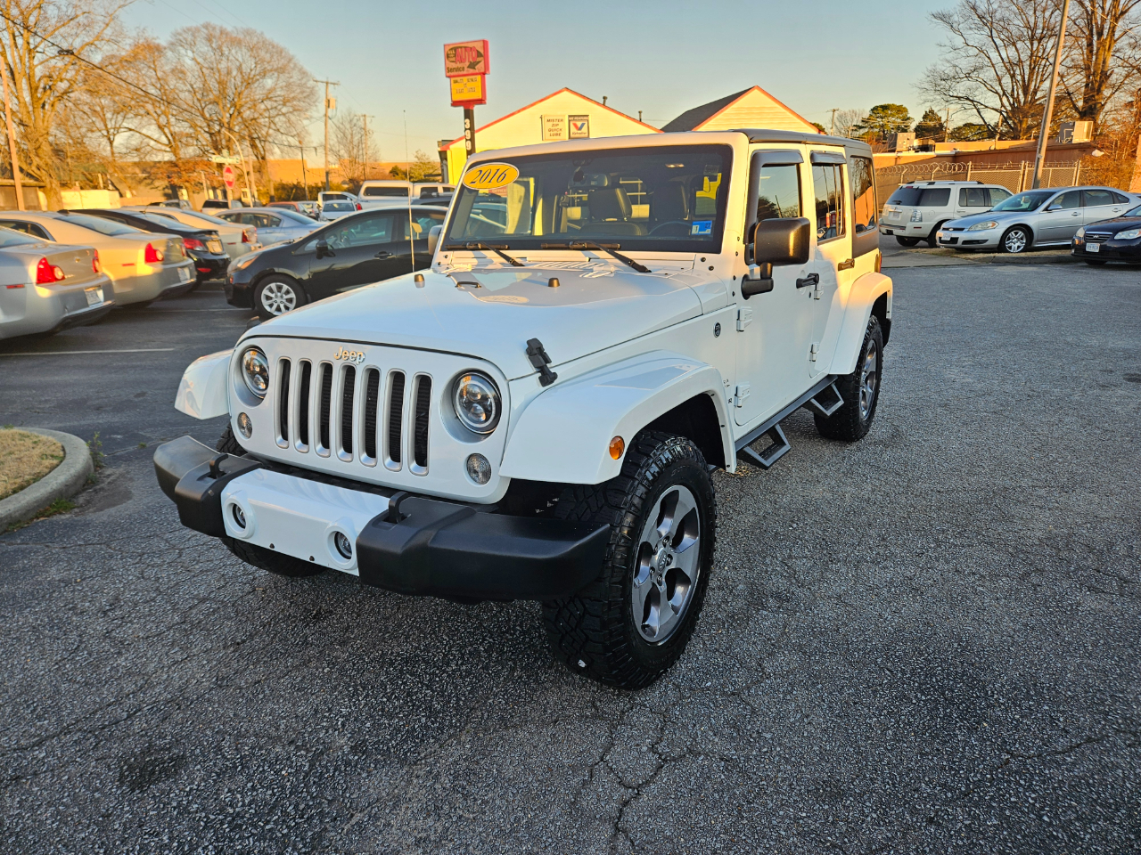 Jeep Wrangler Unlimited 4WD 4dr Sahara 2016