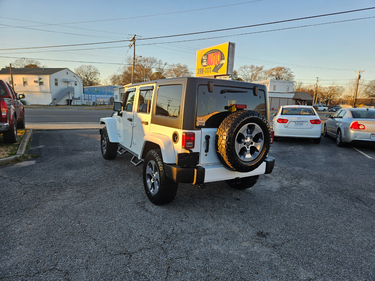Jeep Wrangler Unlimited 4WD 4dr Sahara 2016