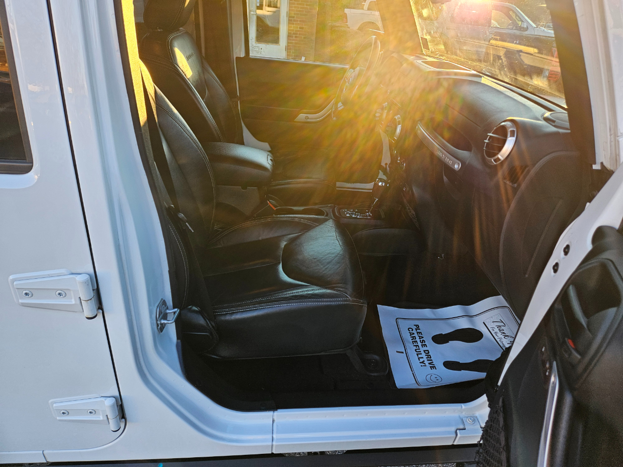 Jeep Wrangler Unlimited 4WD 4dr Sahara 2016