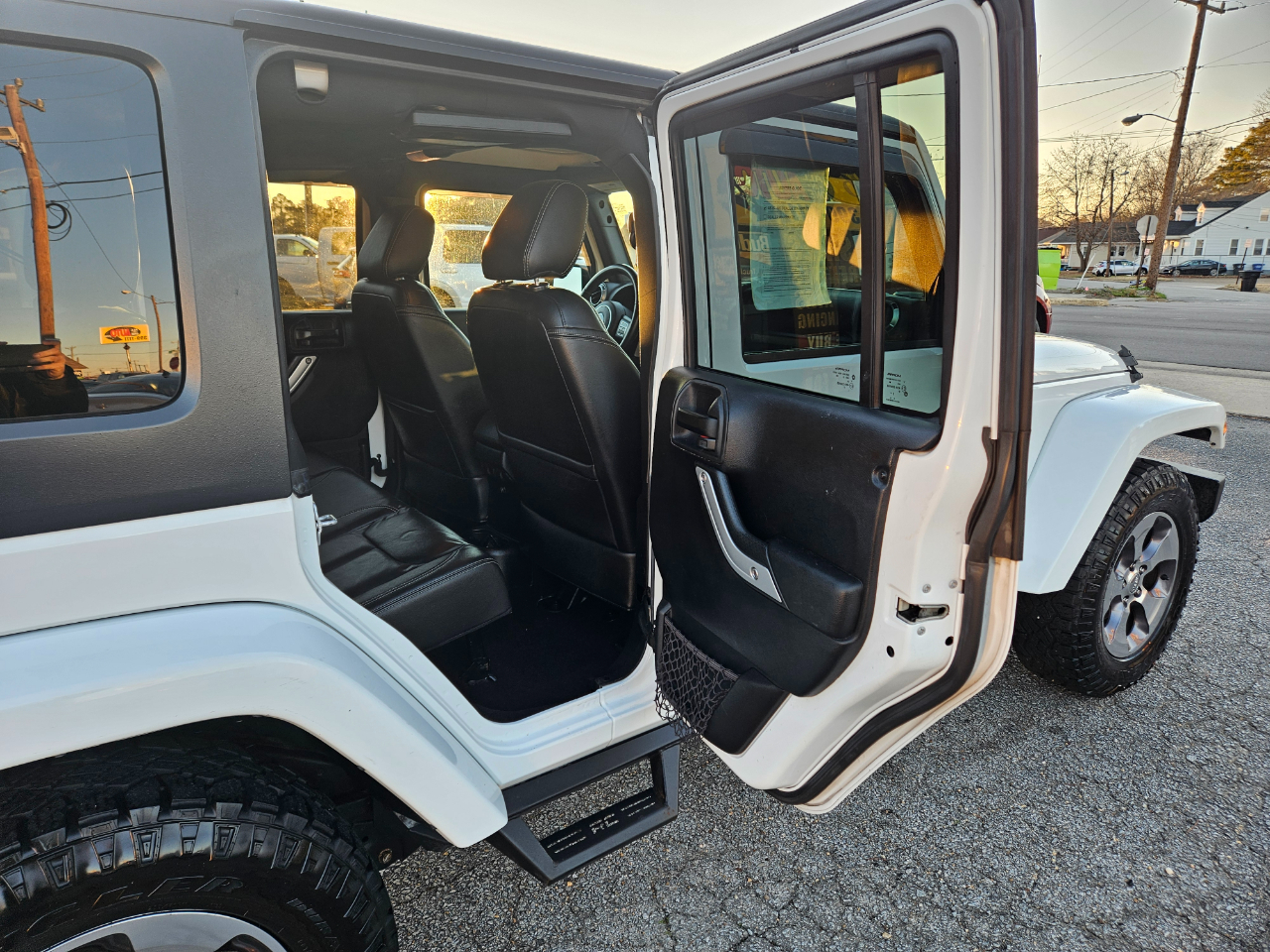 Jeep Wrangler Unlimited 4WD 4dr Sahara 2016