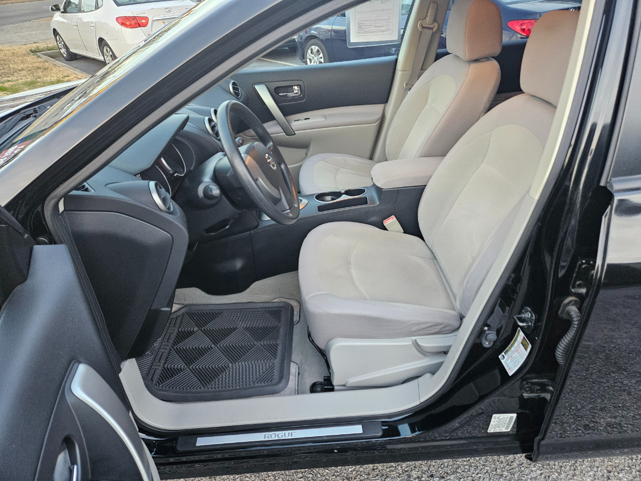 Nissan Rogue AWD 4dr S 2010