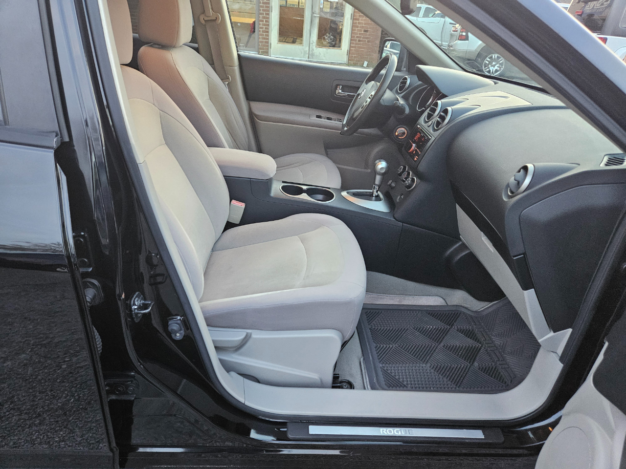 Nissan Rogue AWD 4dr S 2010