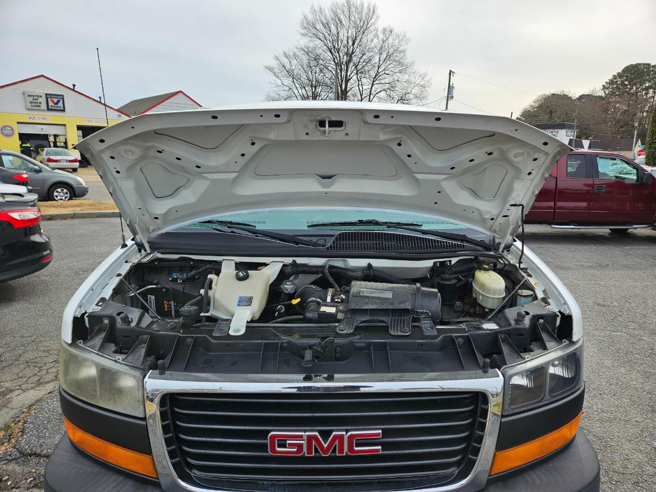 GMC Savana Cargo Van RWD 2500 135" 2014