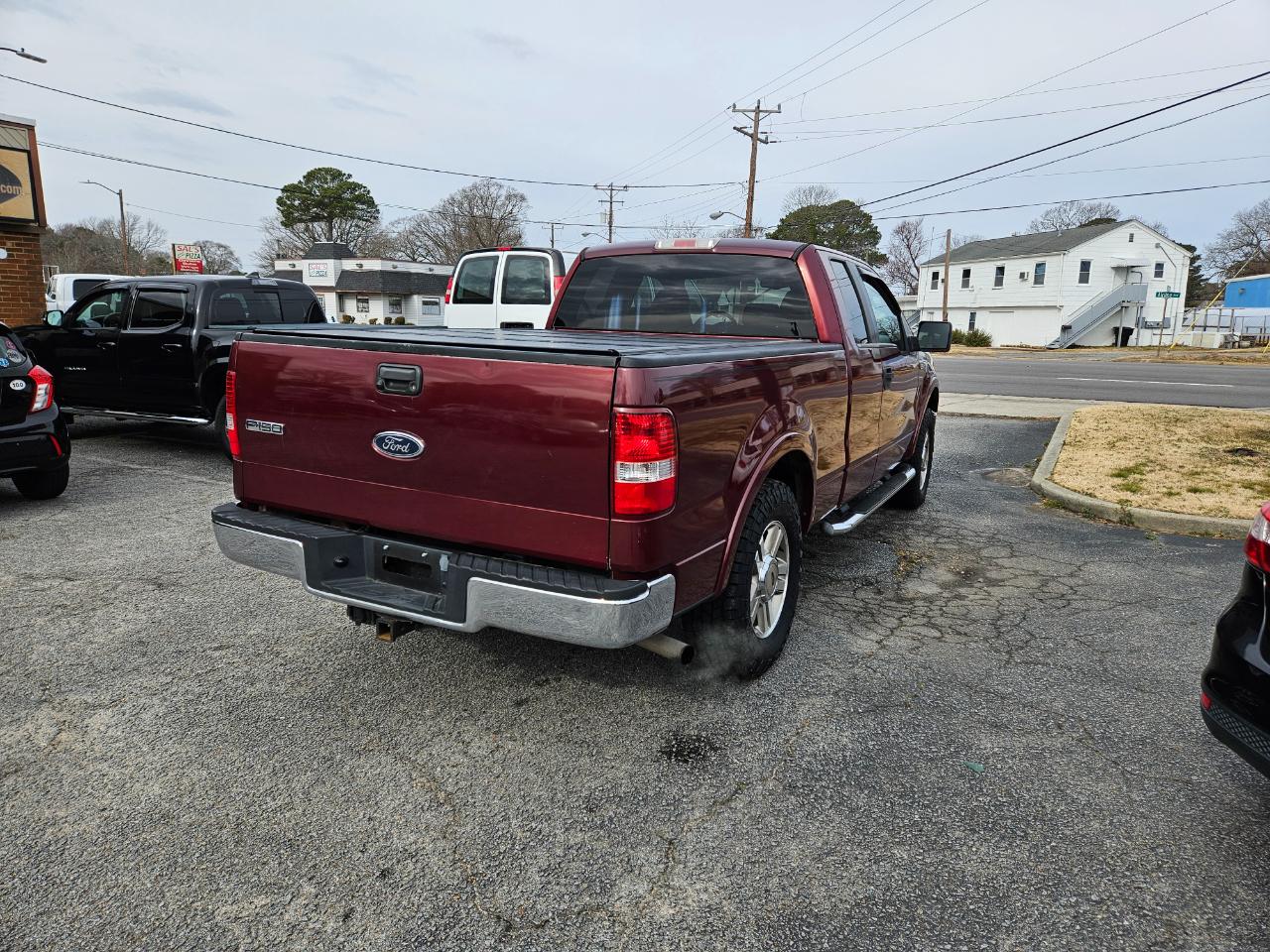 Ford F-150 Supercab 133" Lariat 2005