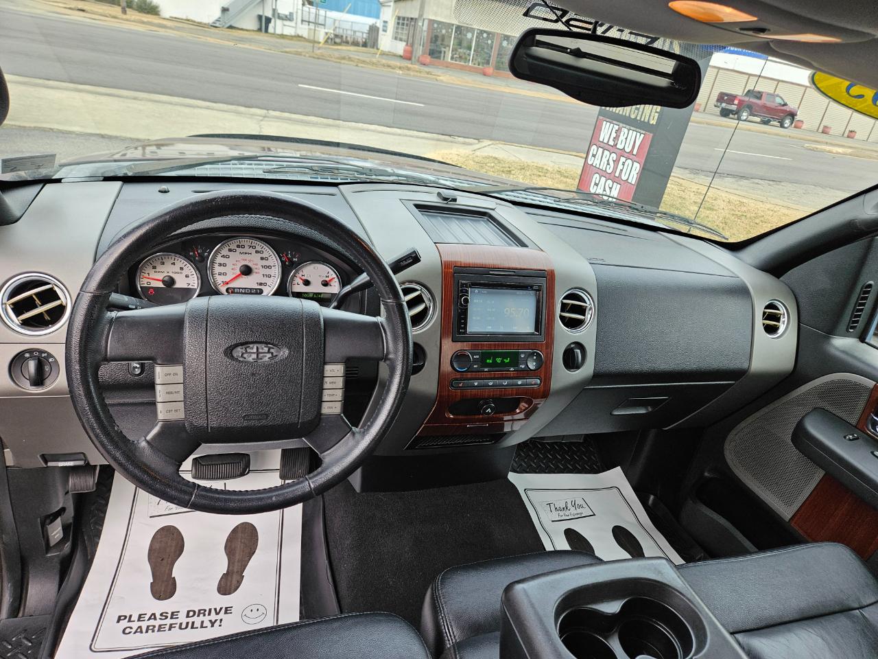 Ford F-150 Supercab 133" Lariat 2005