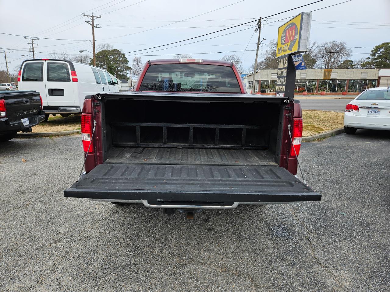Ford F-150 Supercab 133" Lariat 2005