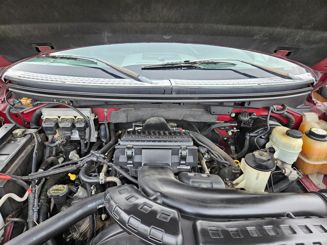 Ford F-150 Supercab 133" Lariat 2005