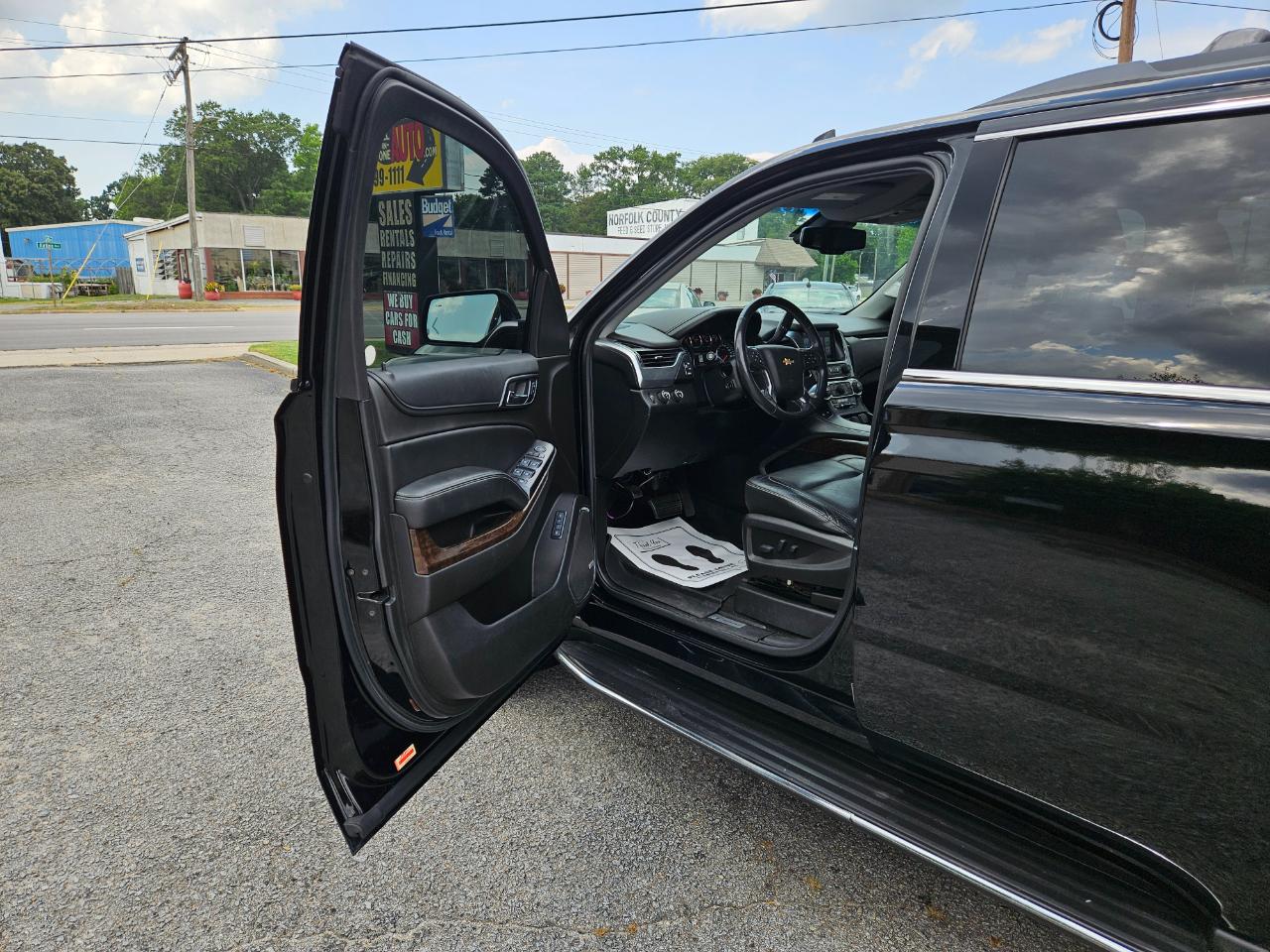 Chevrolet Tahoe 4WD 4dr LT 2017