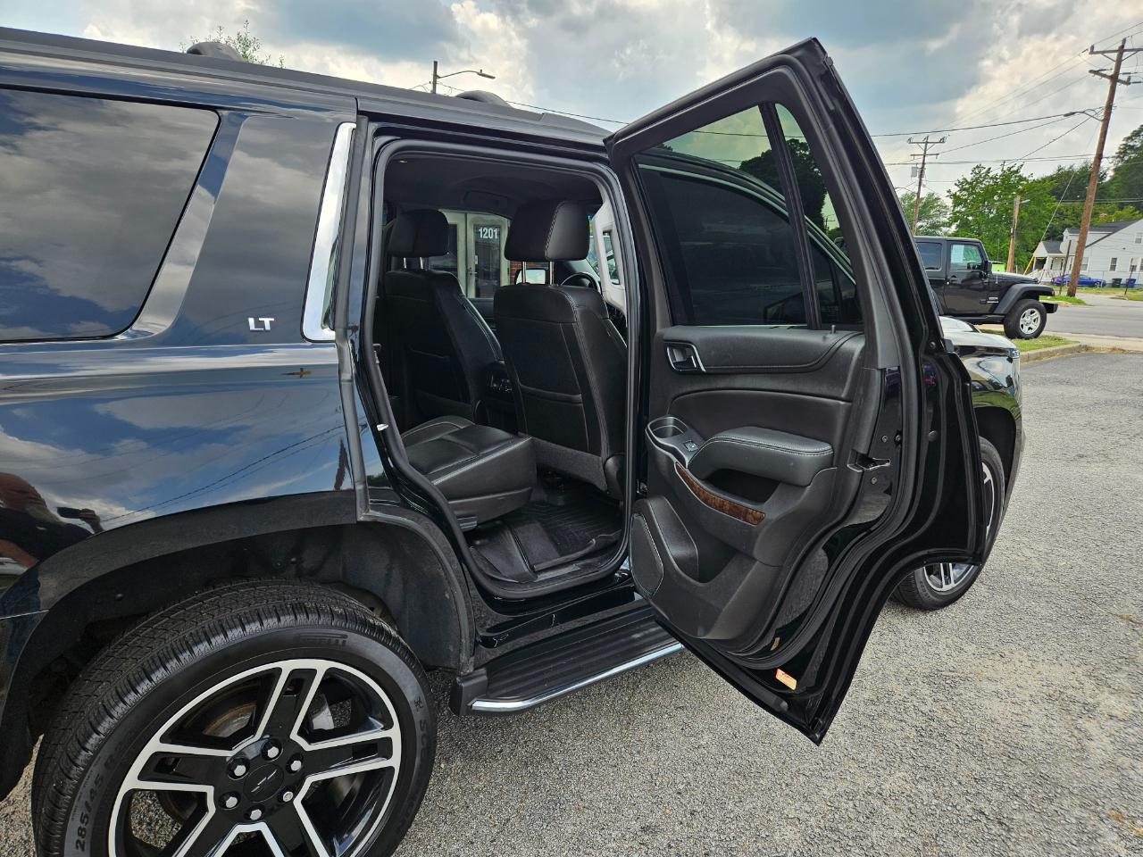 Chevrolet Tahoe 4WD 4dr LT 2017