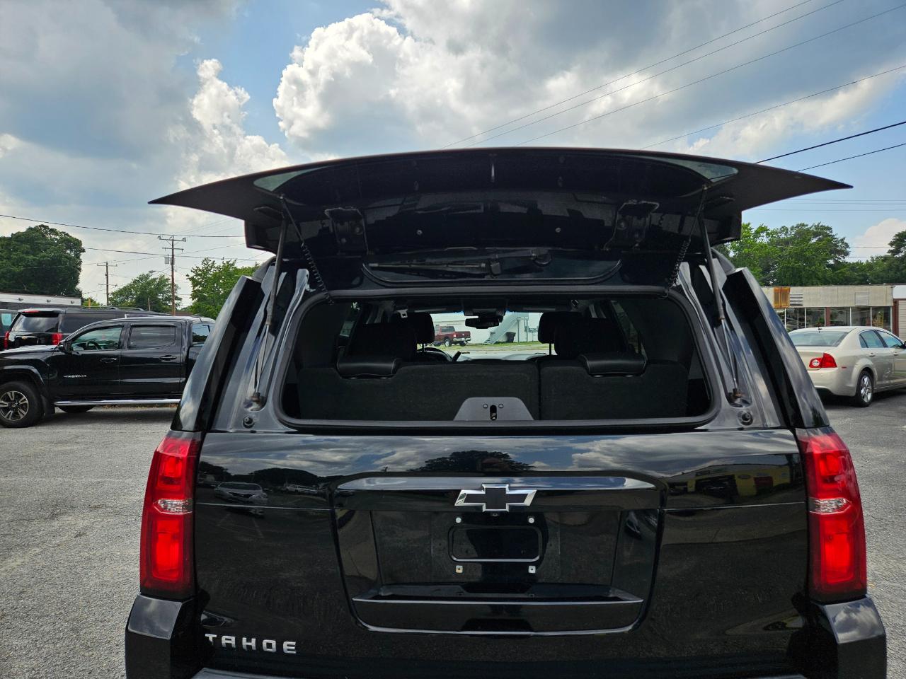 Chevrolet Tahoe 4WD 4dr LT 2017