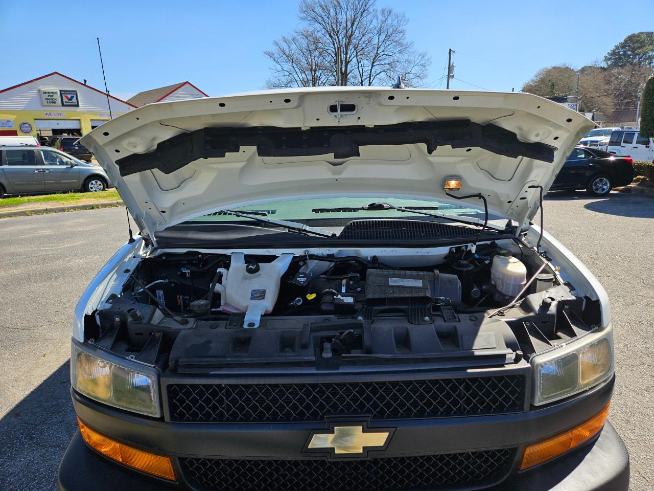 Chevrolet Express Passenger RWD 3500 155" LS 2019