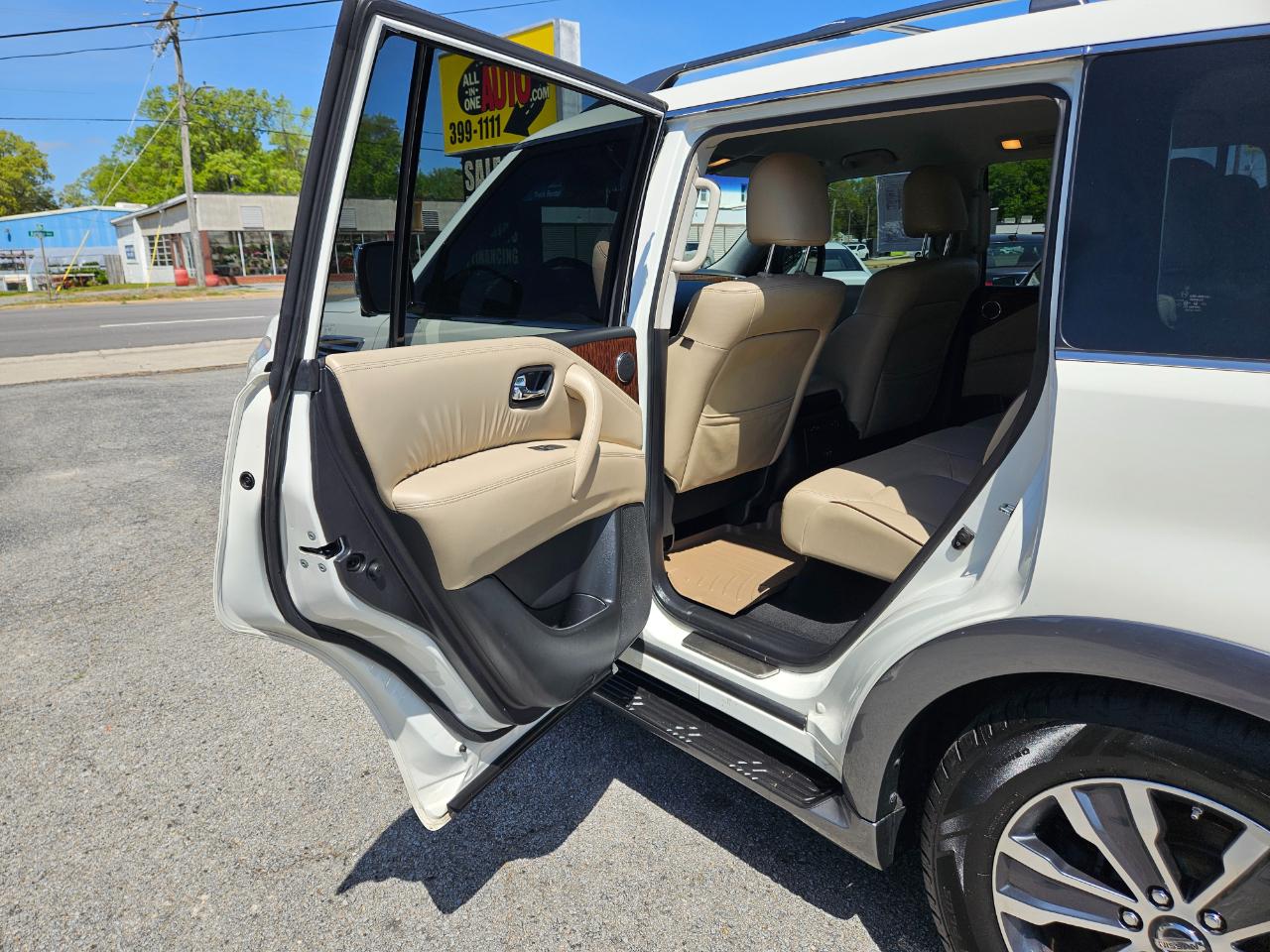 Nissan Armada 4x4 SL 2017