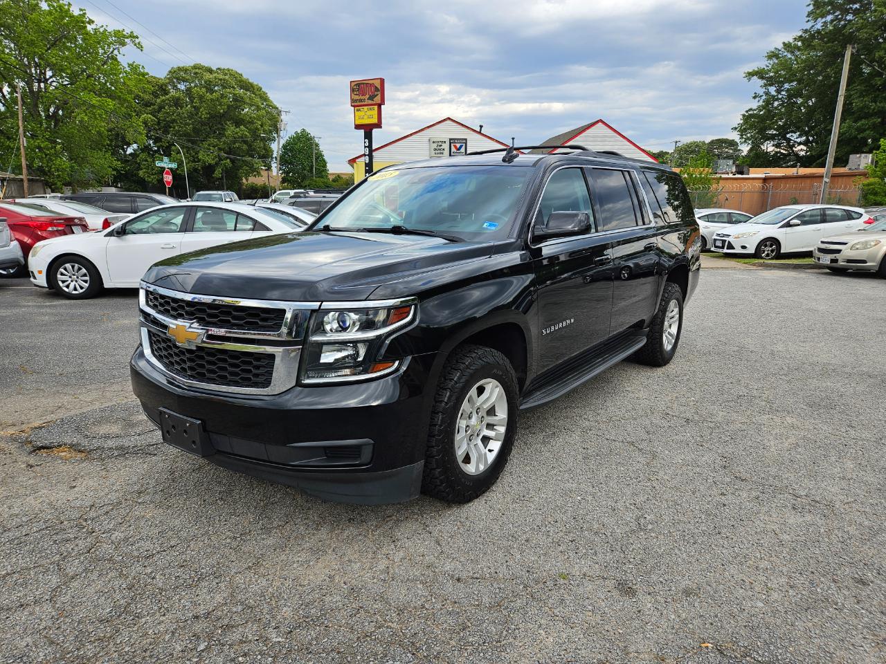 Chevrolet Suburban 4WD 4dr LT 2015