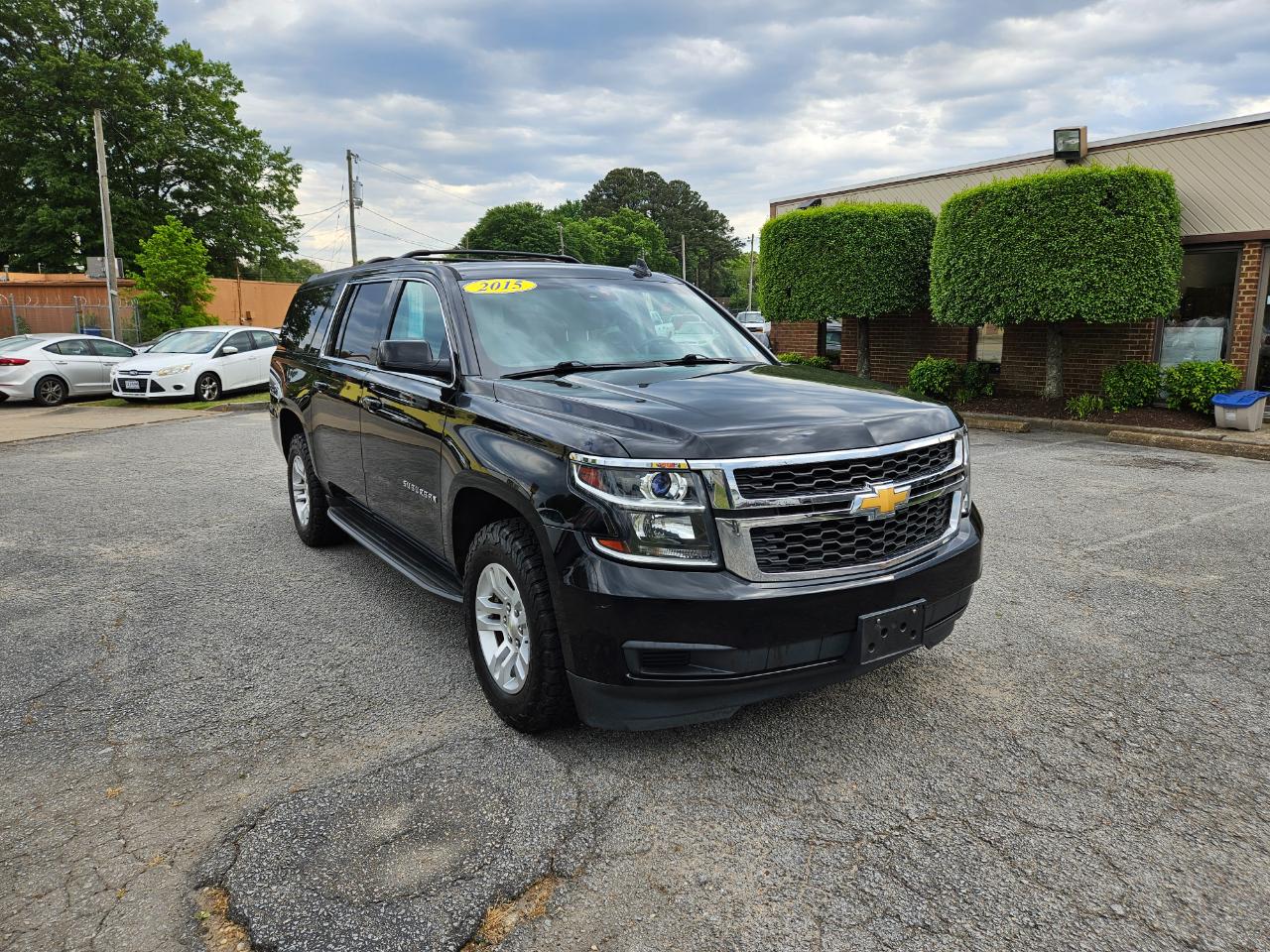 Chevrolet Suburban 4WD 4dr LT 2015