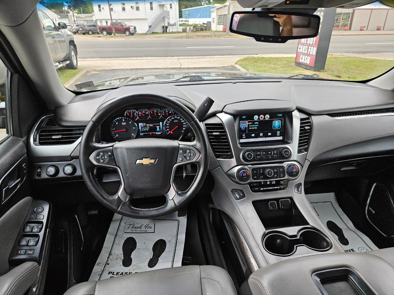 Chevrolet Suburban 4WD 4dr LT 2015