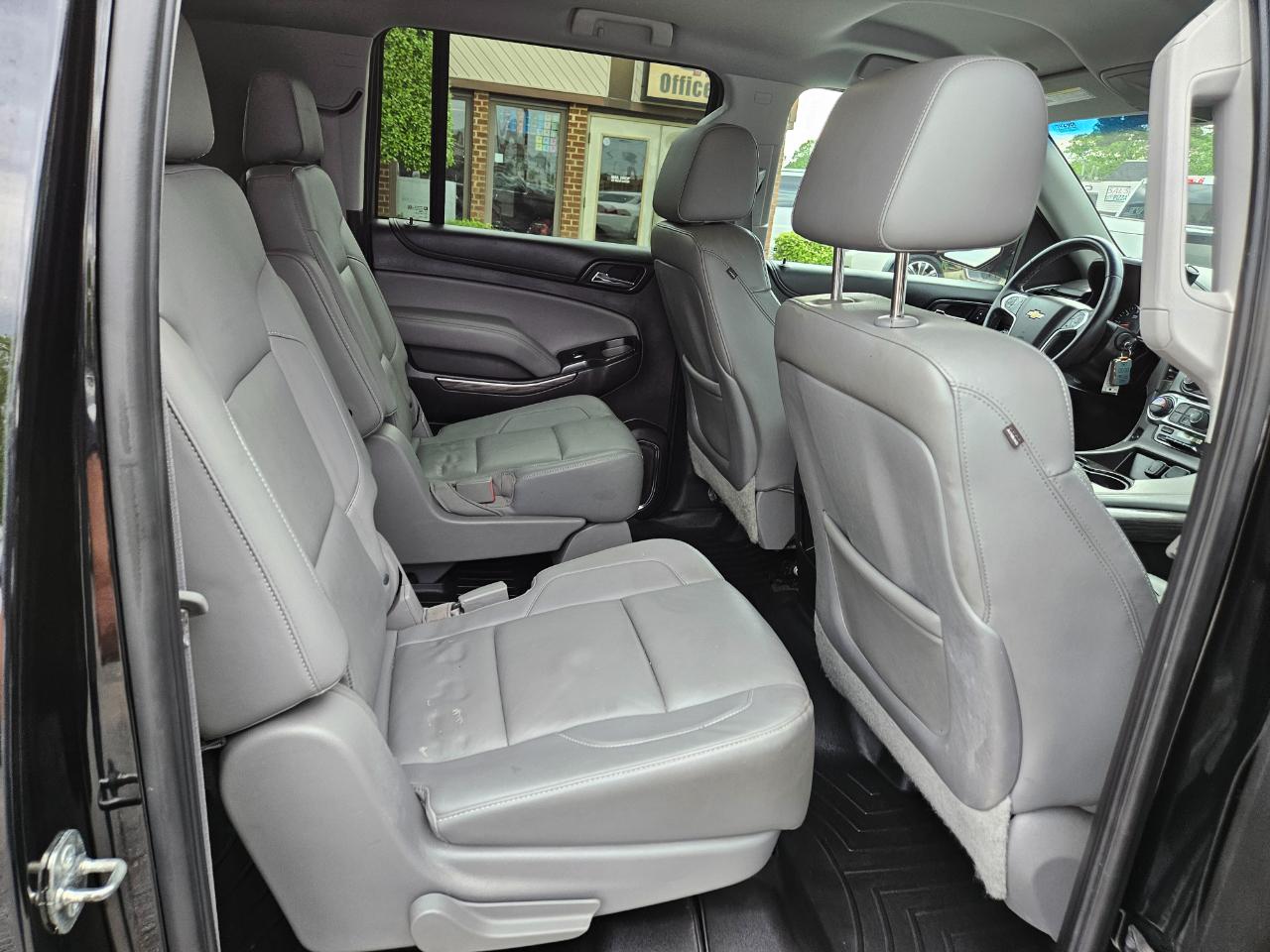 Chevrolet Suburban 4WD 4dr LT 2015