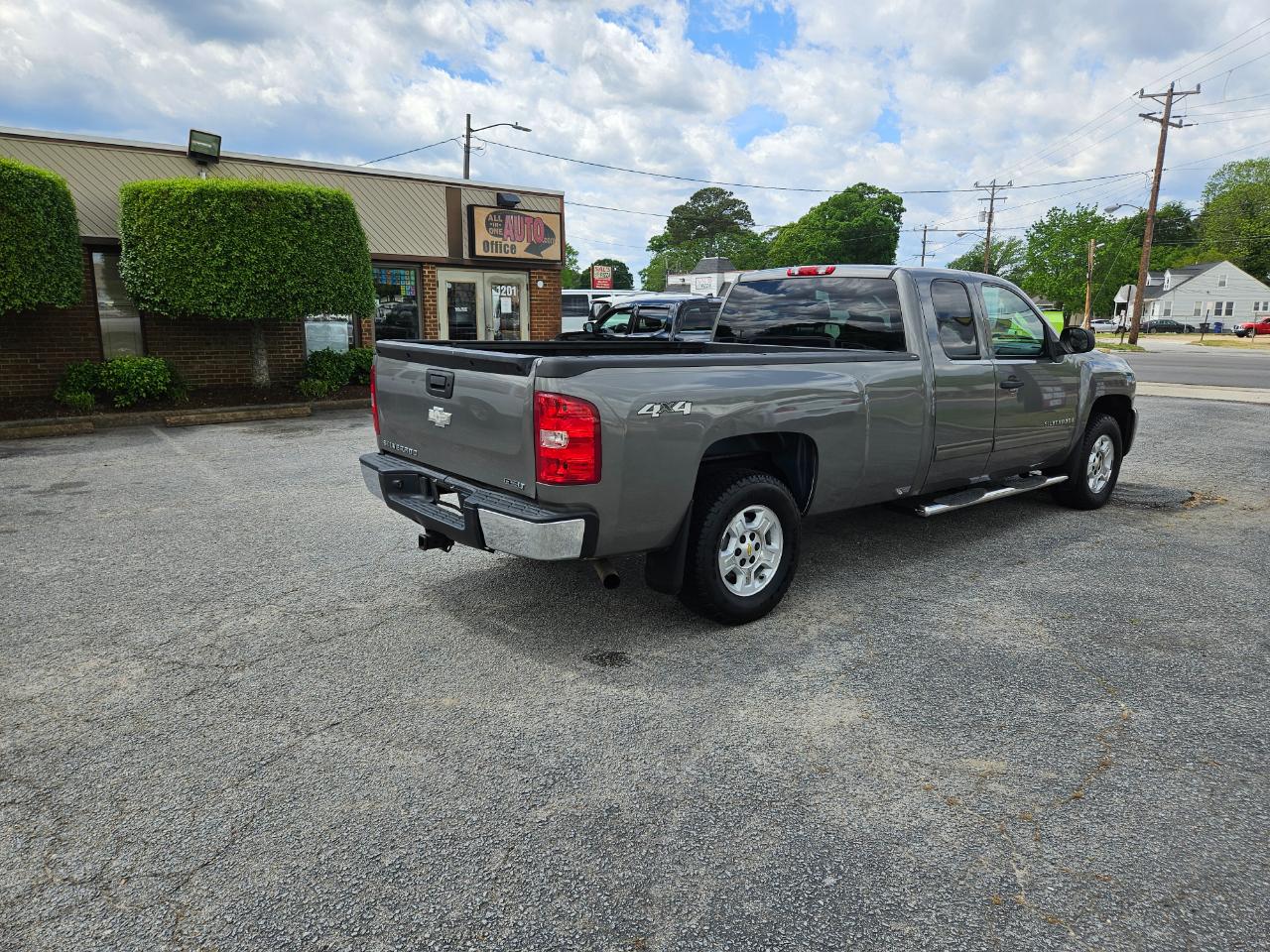 Chevrolet Silverado 1500 4WD Ext Cab 157.5" LT 2009