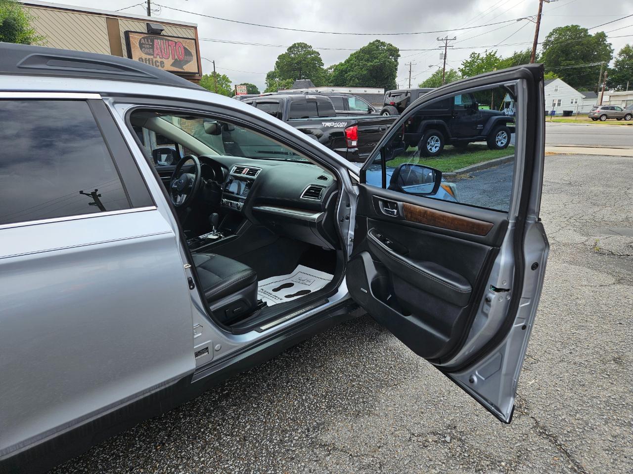 Subaru Outback 2.5i Limited 2017