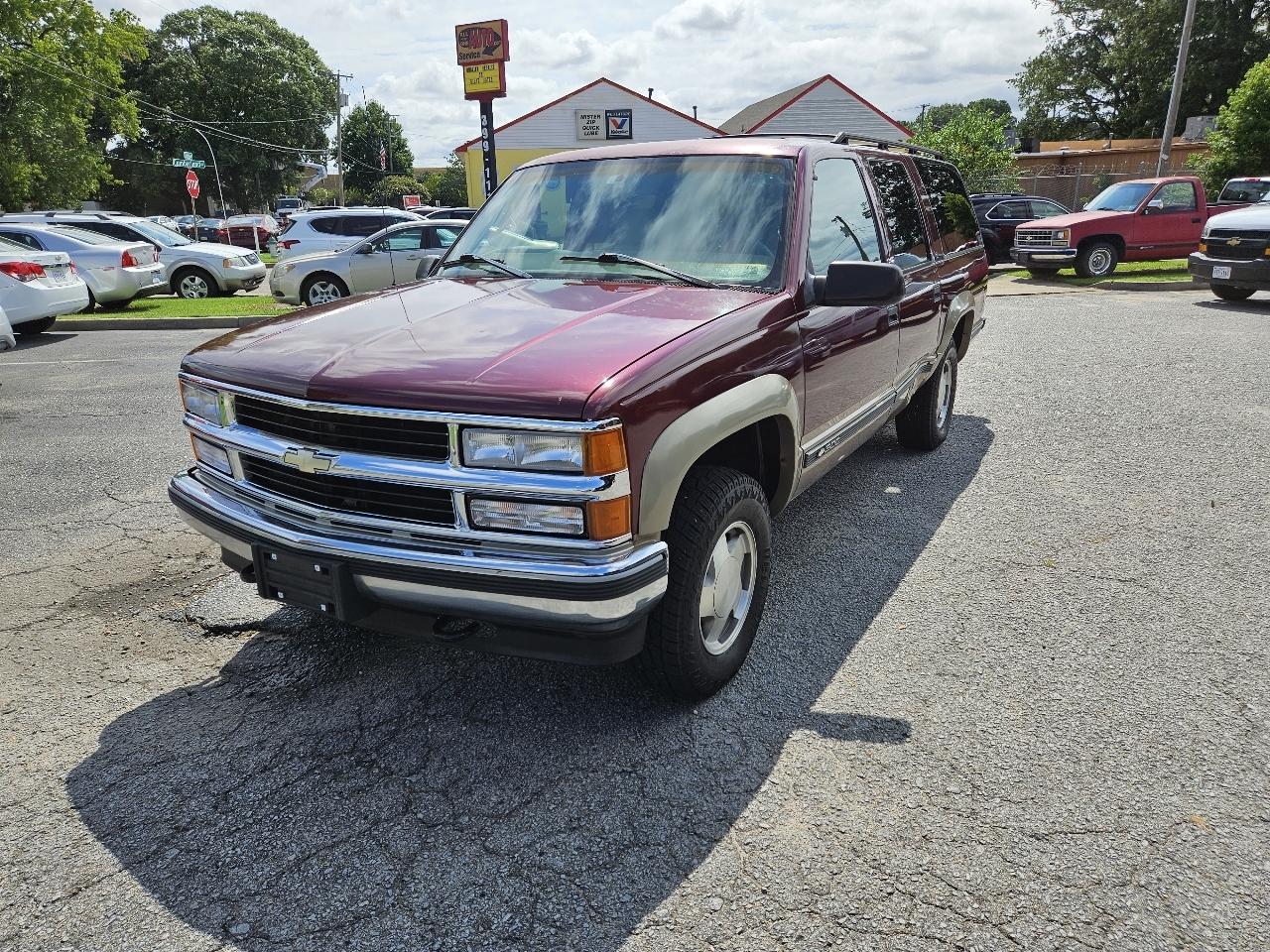 Chevrolet Suburban 1500 4WD 1998