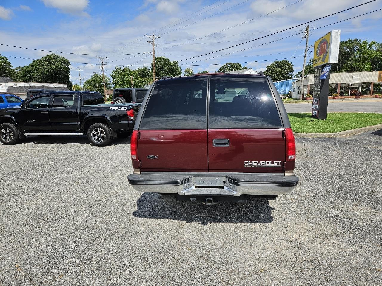 Chevrolet Suburban 1500 4WD 1998