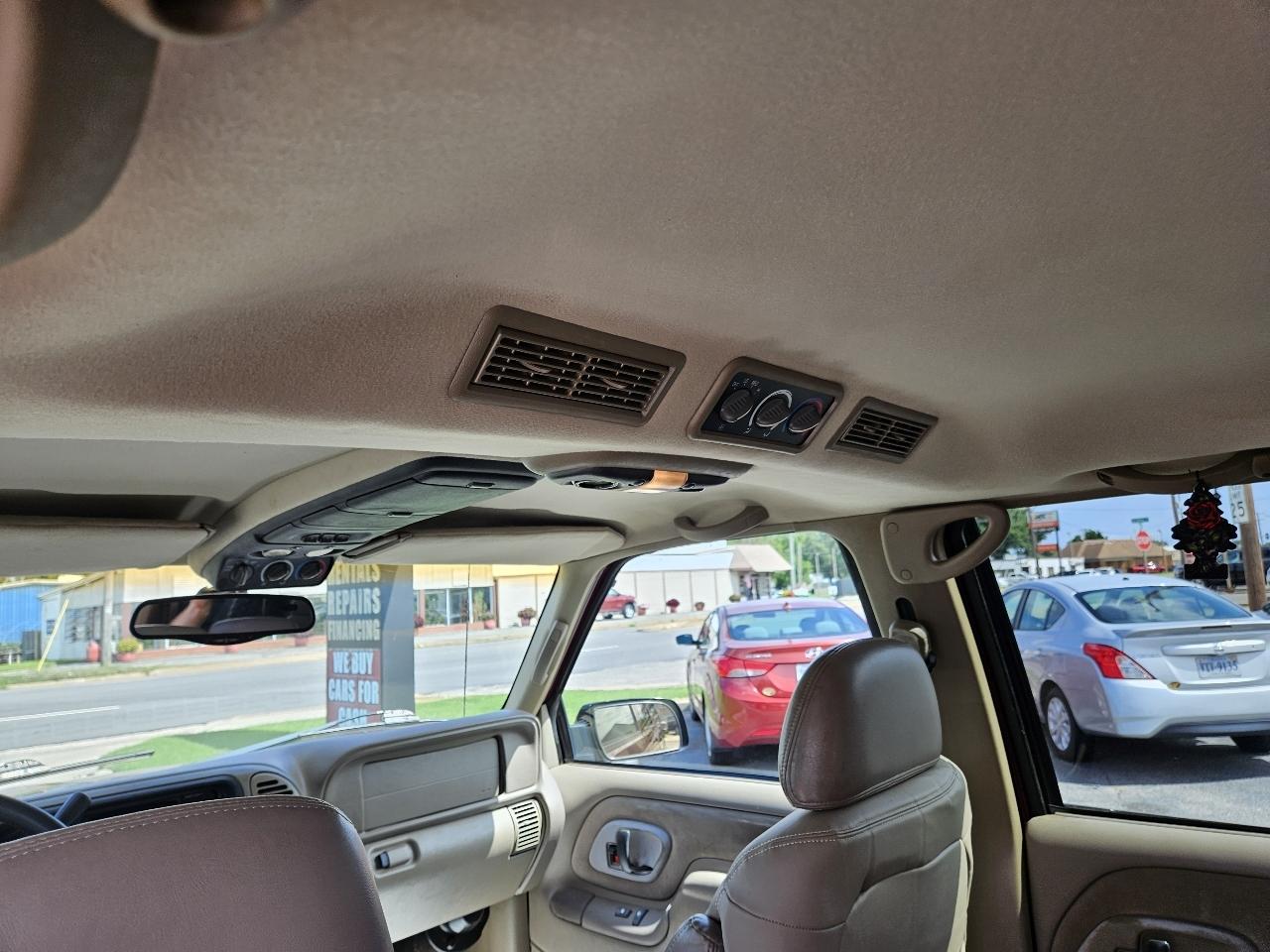 Chevrolet Suburban 1500 4WD 1998