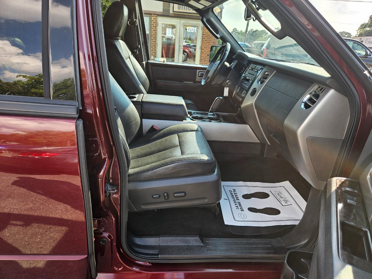 Ford Expedition 4WD 4dr Limited 2012