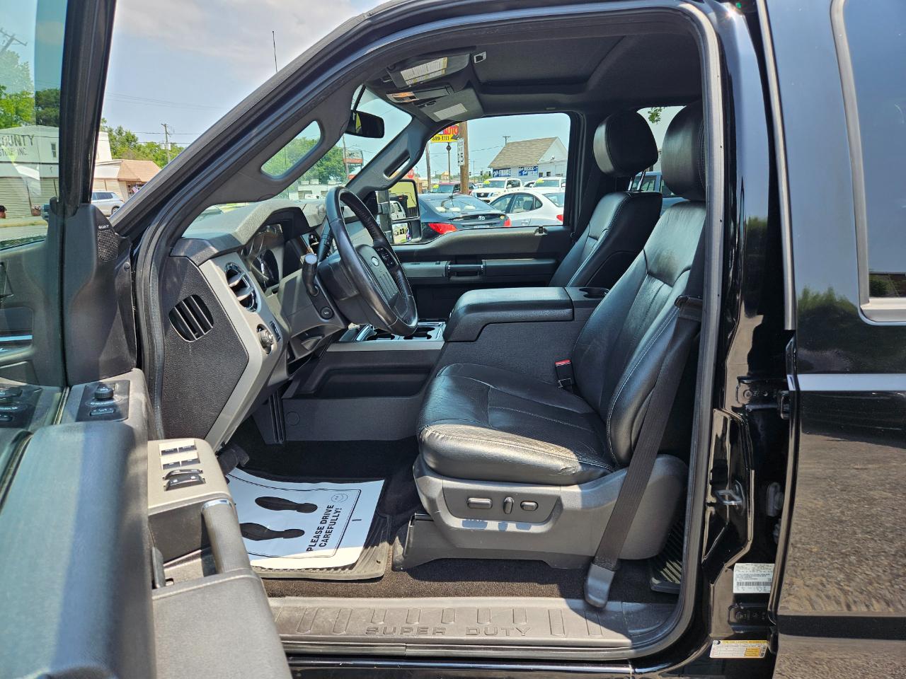 Ford Super Duty F-250 SRW 4WD Crew Cab 172" Platinum 2016