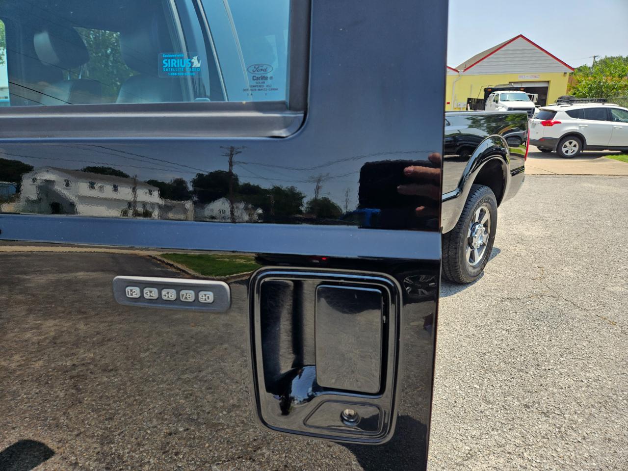 Ford Super Duty F-250 SRW 4WD Crew Cab 172" Platinum 2016