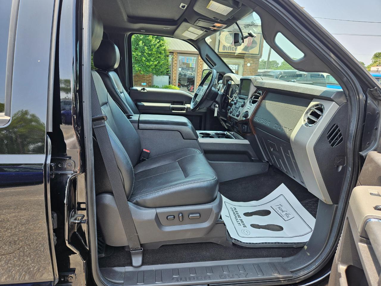 Ford Super Duty F-250 SRW 4WD Crew Cab 172" Platinum 2016